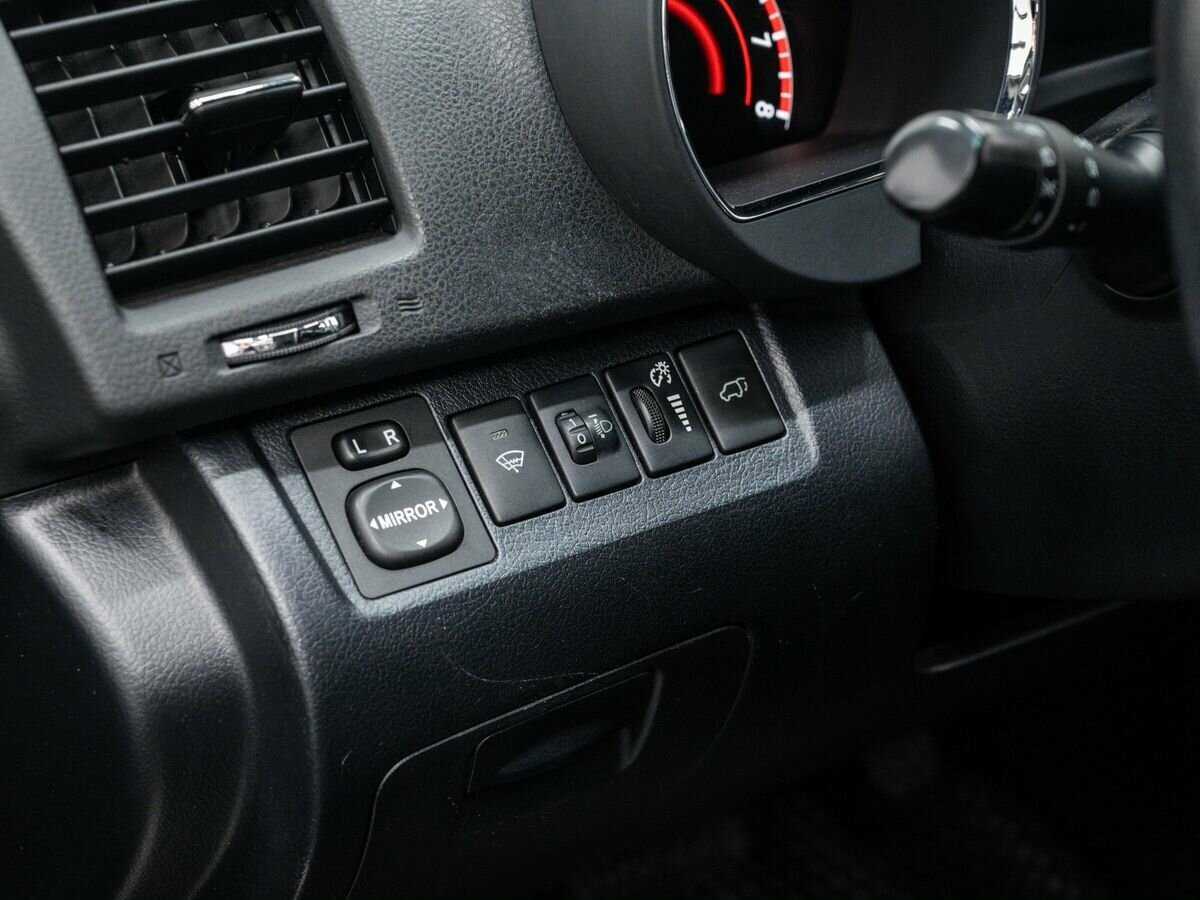 Toyota Highlander с пробегом — 2012 год. Фото: #16