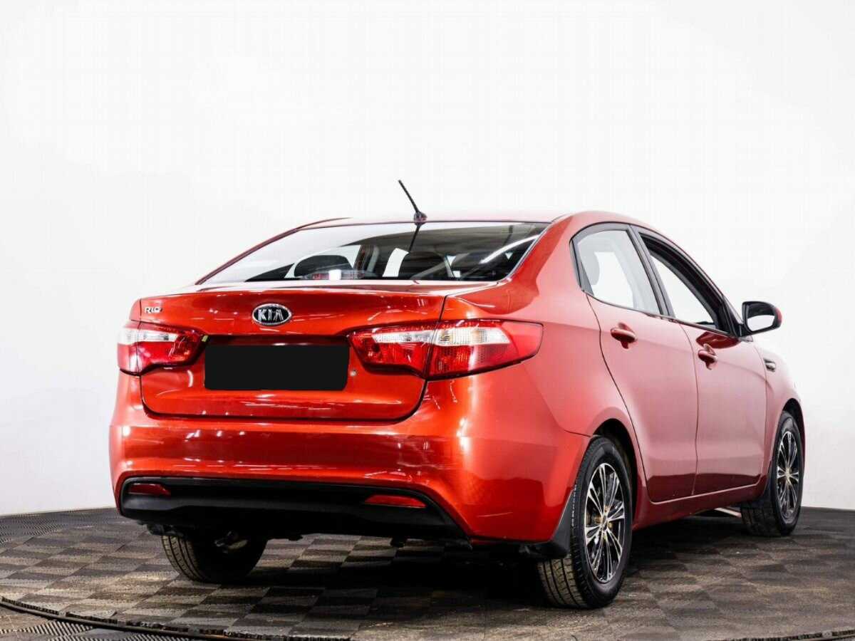 Kia Rio с пробегом — 2012 год. Фото: #5