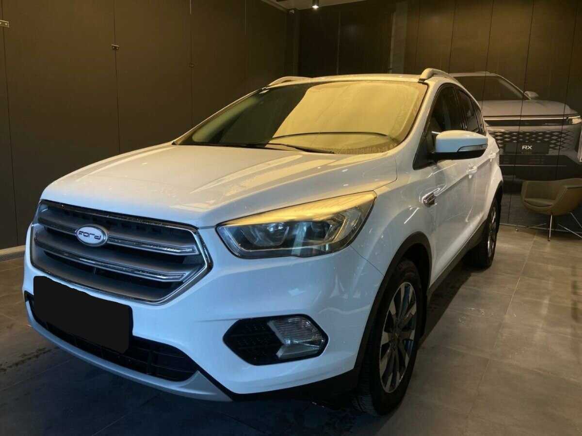 Ford Kuga с пробегом — 2018 год. Фото: #1