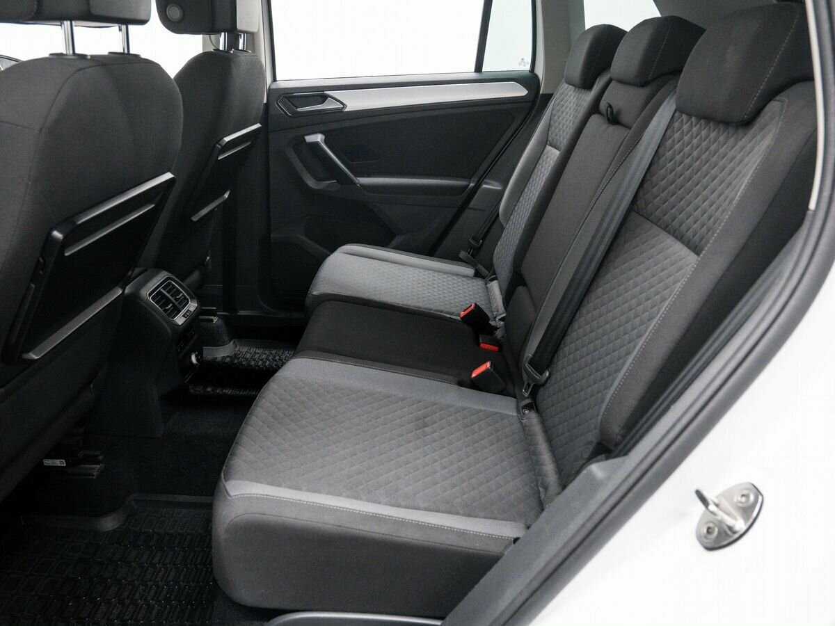 Volkswagen Tiguan с пробегом — 2017 год. Фото: #12