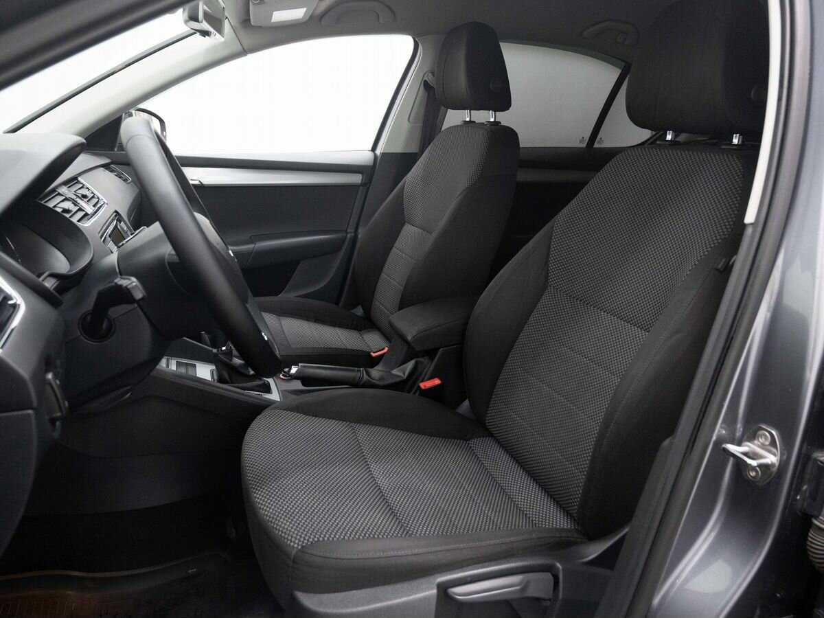 Skoda Octavia с пробегом — 2013 год. Фото: #9