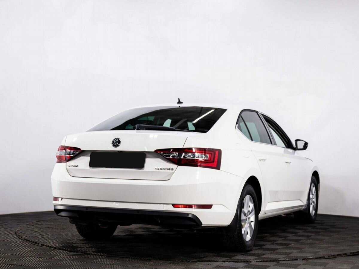 Skoda Superb с пробегом — 2016 год. Фото: #5