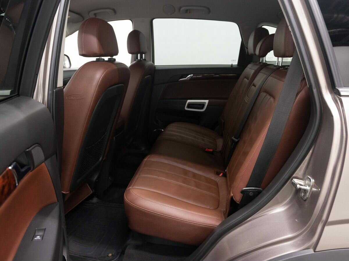 Opel Antara с пробегом — 2014 год. Фото: #10