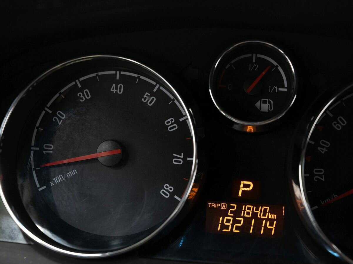 Opel Antara с пробегом — 2014 год. Фото: #18