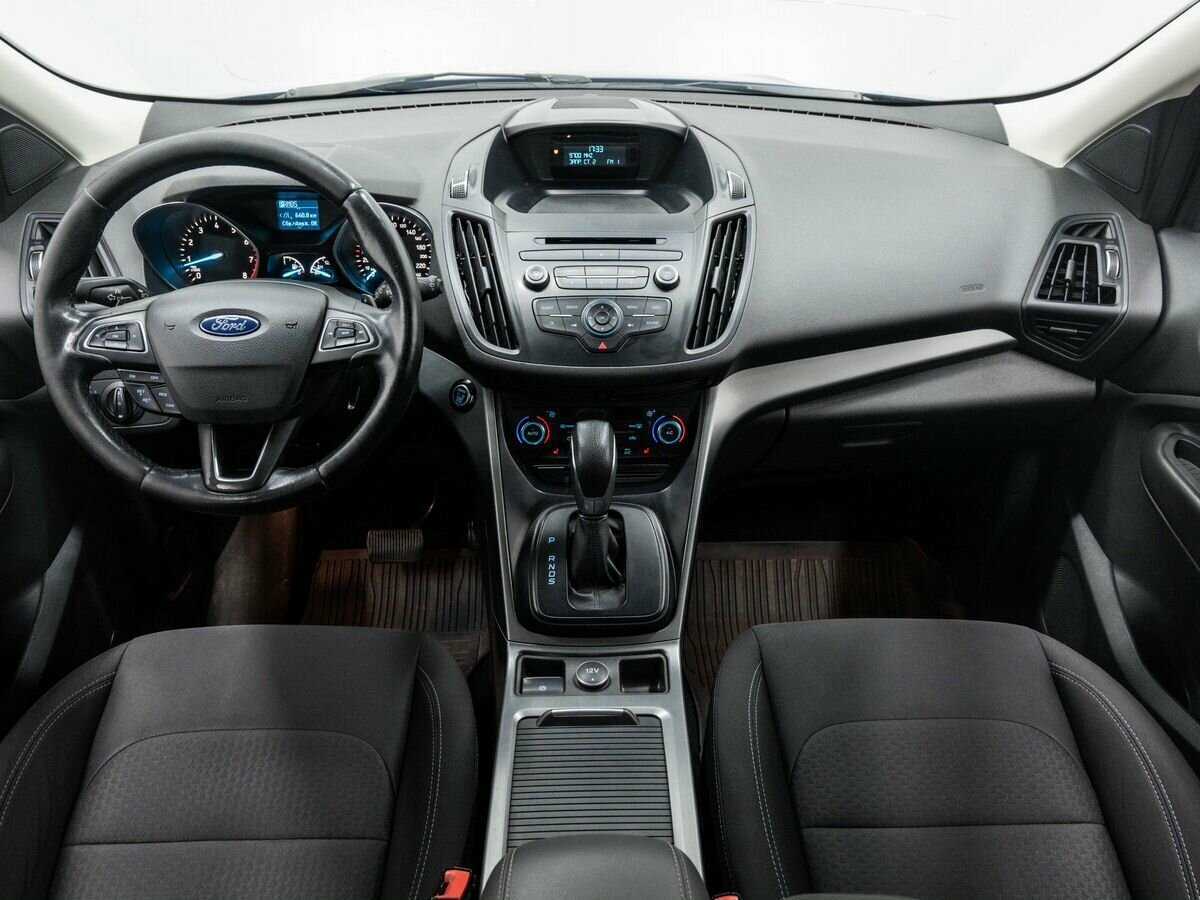 Ford Kuga с пробегом — 2017 год. Фото: #10