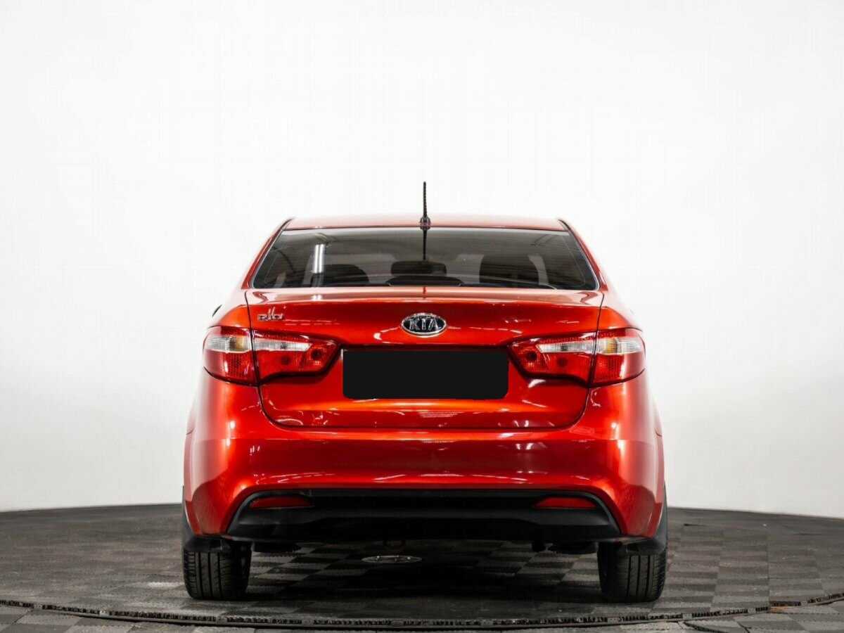 Kia Rio с пробегом — 2012 год. Фото: #4