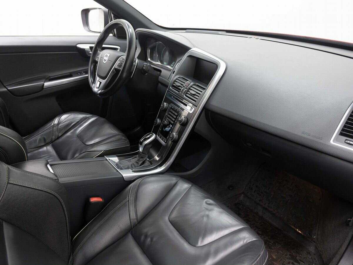 Volvo XC60 с пробегом — 2014 год. Фото: #11