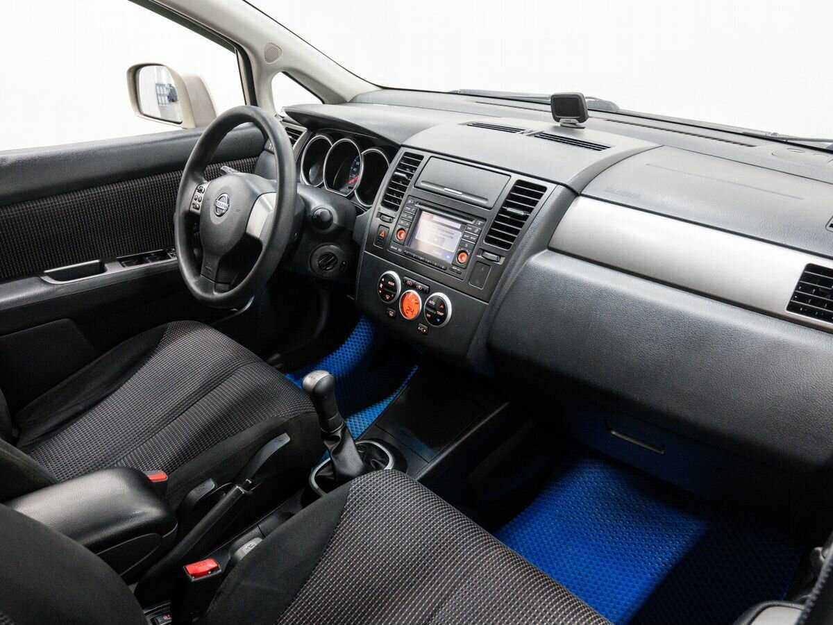 Nissan Tiida с пробегом — 2012 год. Фото: #7