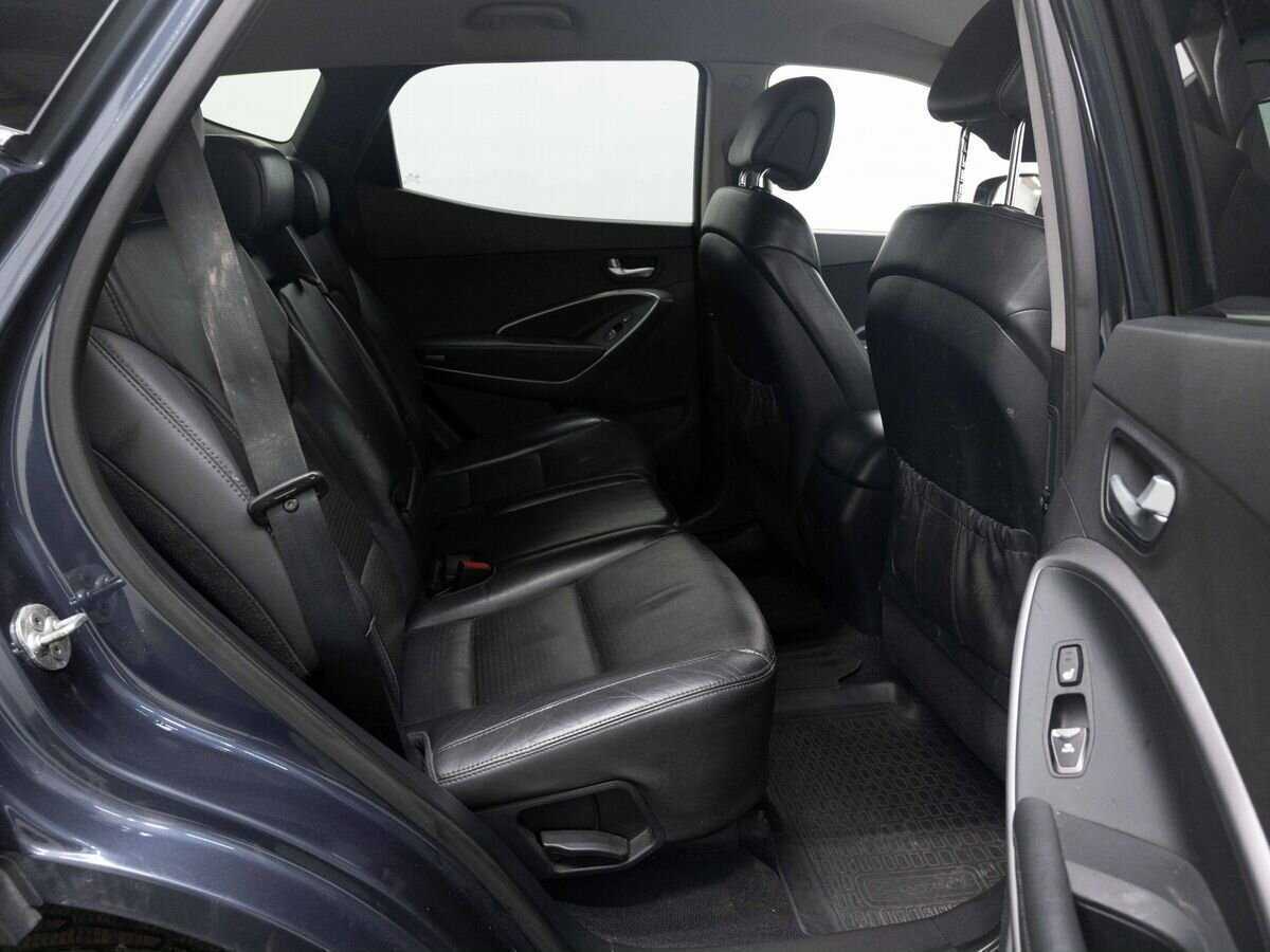 Hyundai Santa Fe с пробегом — 2012 год. Фото: #9