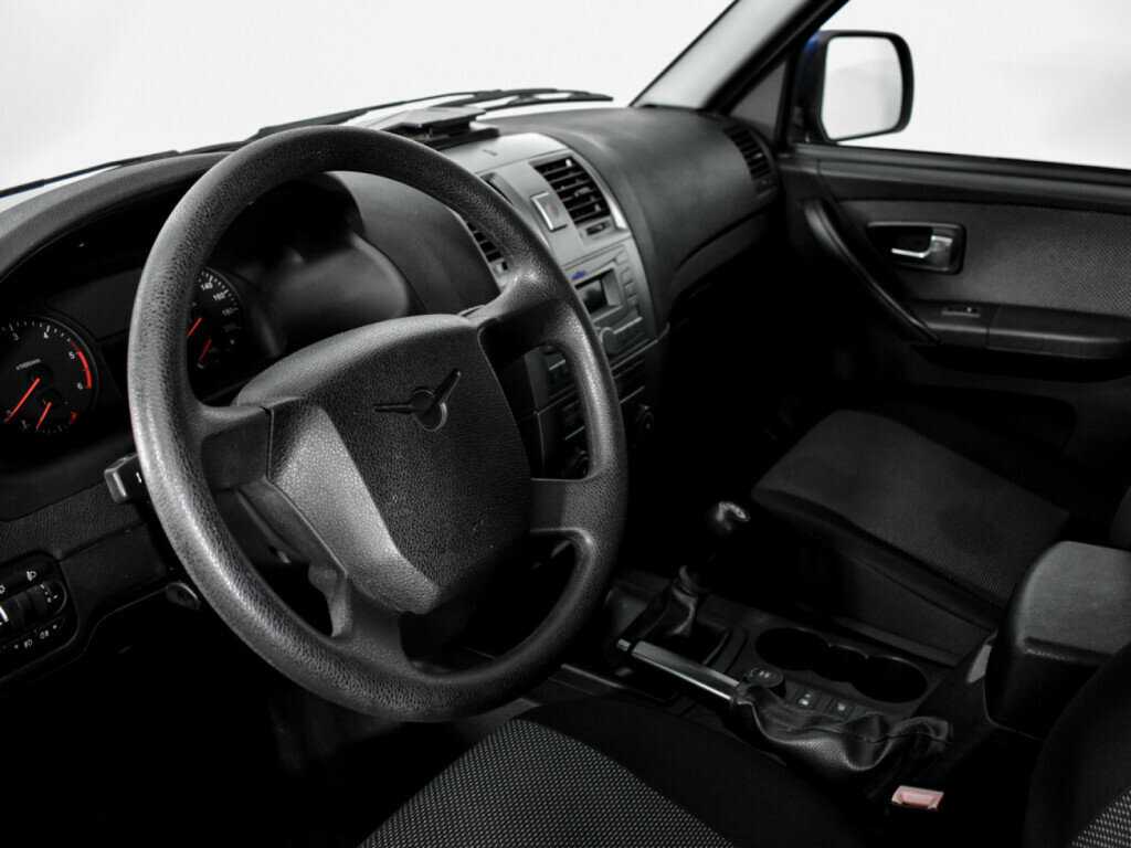 УАЗ Patriot с пробегом — 2015 год. Фото: #7