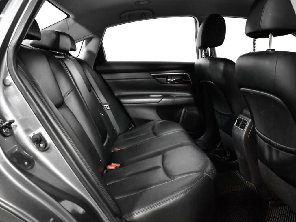 Nissan Teana с пробегом — 2014 год. Фото: #9