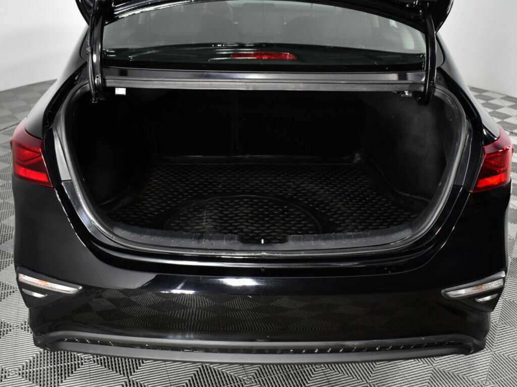 Kia Cerato с пробегом — 2019 год. Фото: #14