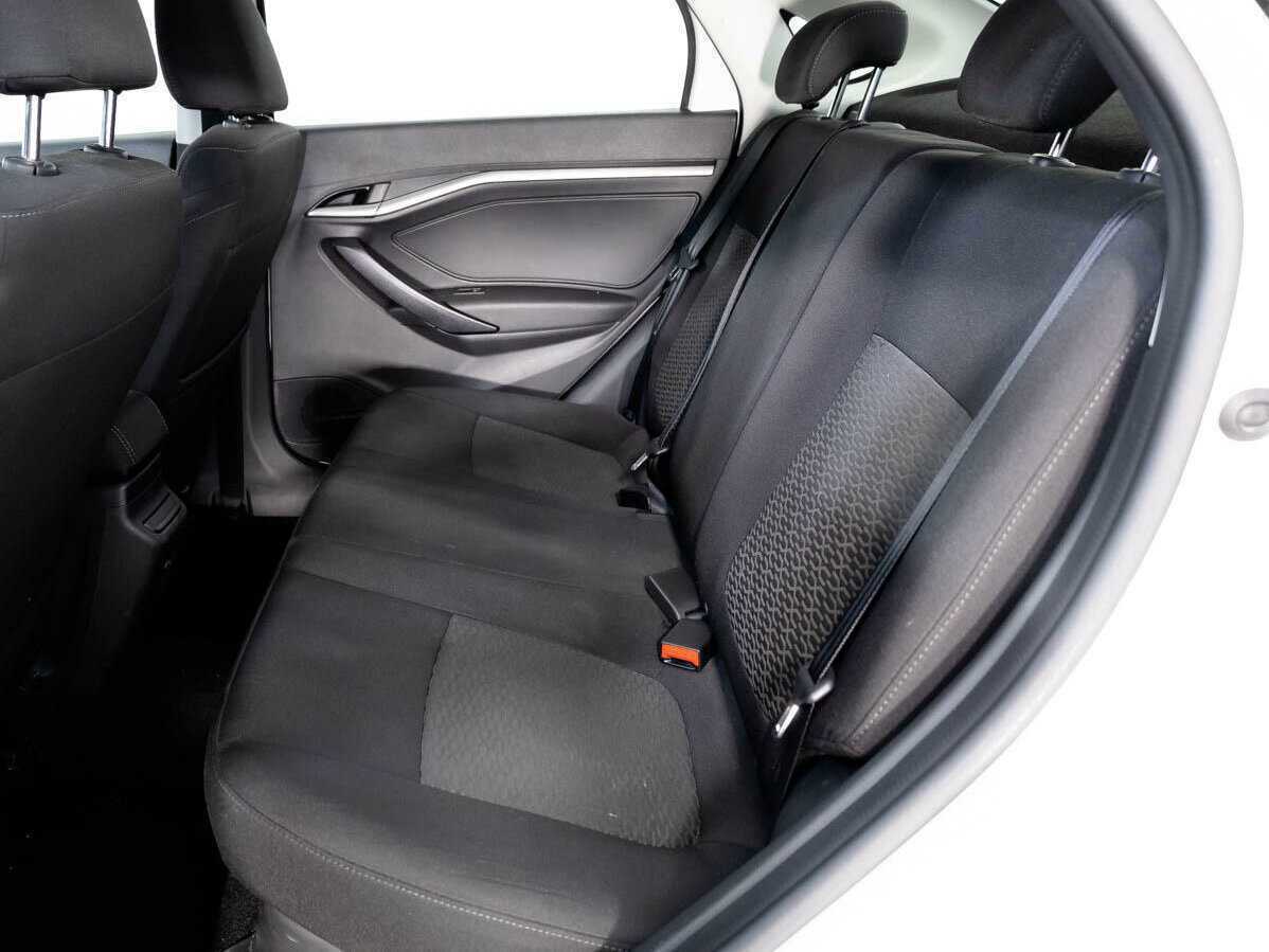 Lada (ВАЗ) Vesta с пробегом — 2022 год. Фото: #10