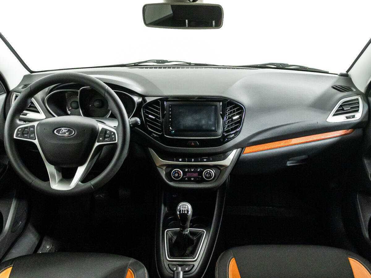 Lada (ВАЗ) Vesta с пробегом — 2019 год. Фото: #11