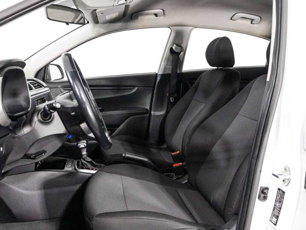 Kia Rio с пробегом — 2020 год. Фото: #19