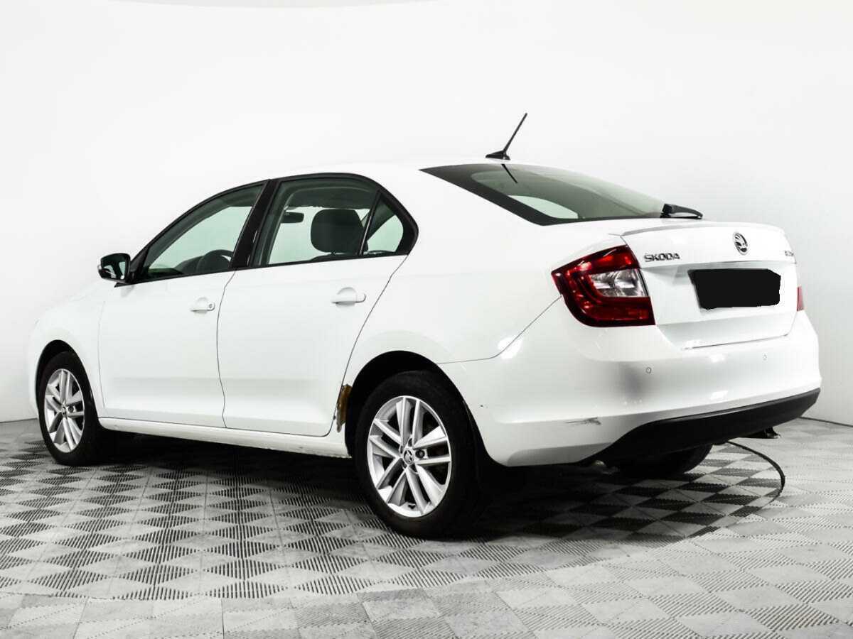 Skoda Rapid с пробегом — 2018 год. Фото: #6