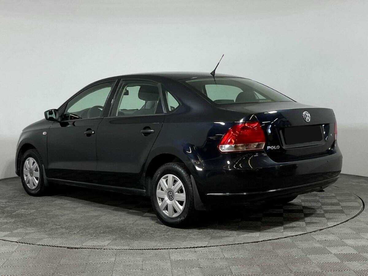Volkswagen Polo с пробегом — 2012 год. Фото: #5
