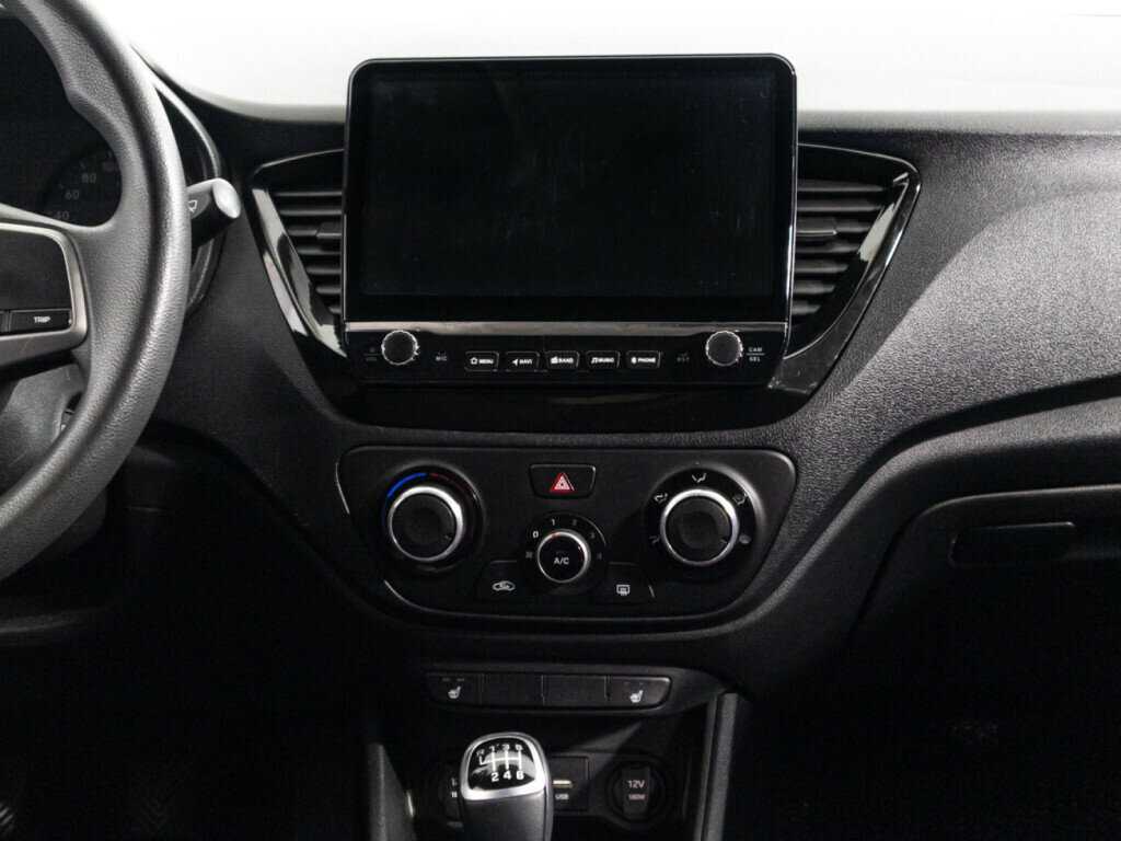 Hyundai Solaris с пробегом — 2017 год. Фото: #13