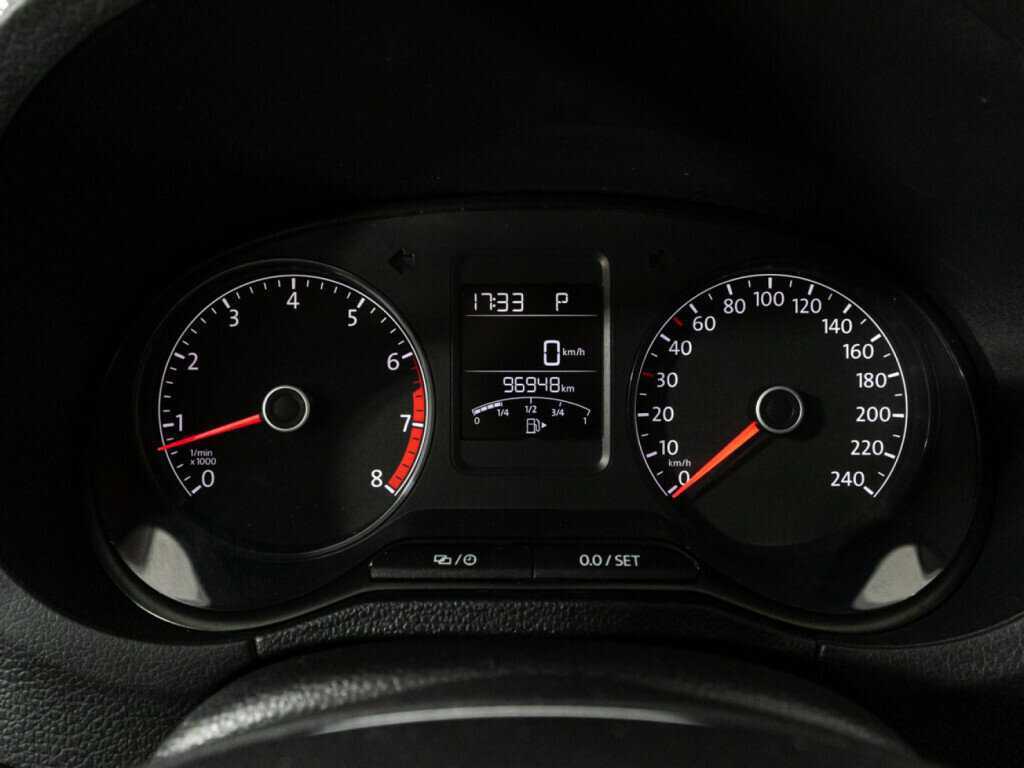 Volkswagen Polo с пробегом — 2017 год. Фото: #11