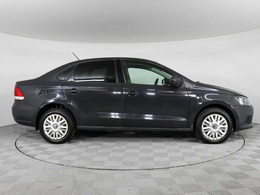 Volkswagen Polo с пробегом — 2013 год. Фото: #3