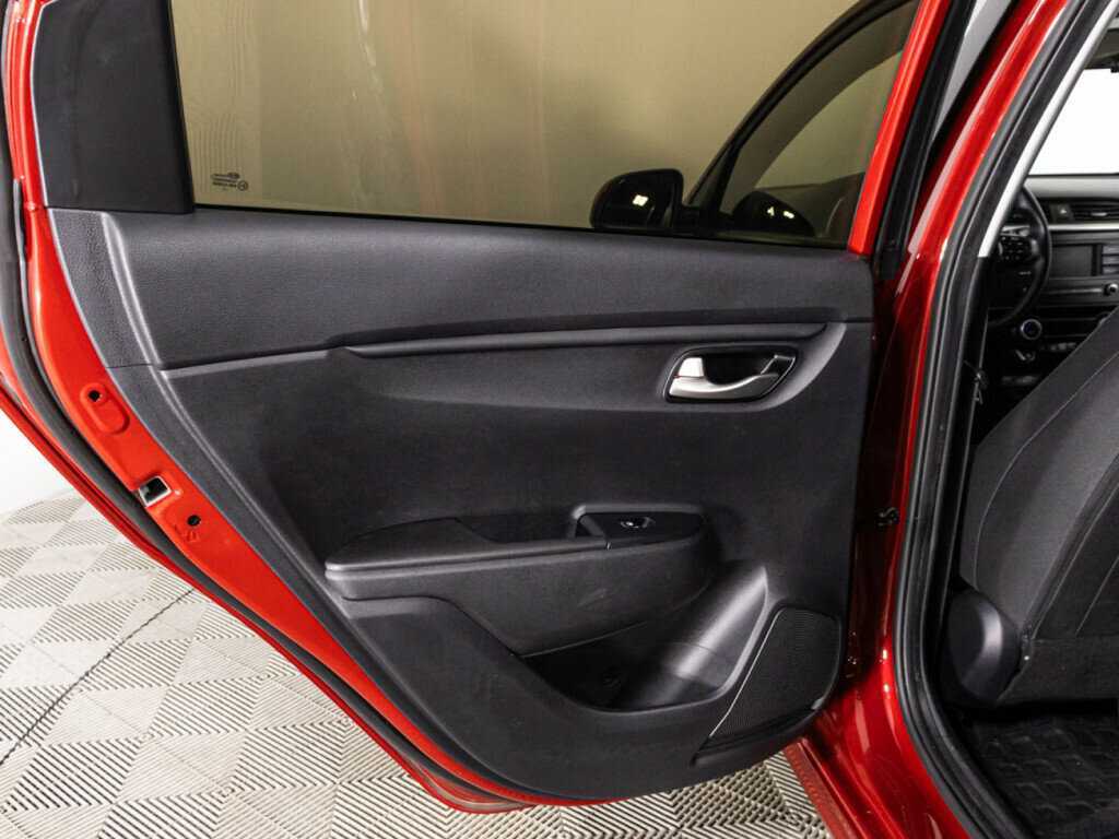 Kia Rio с пробегом — 2021 год. Фото: #24