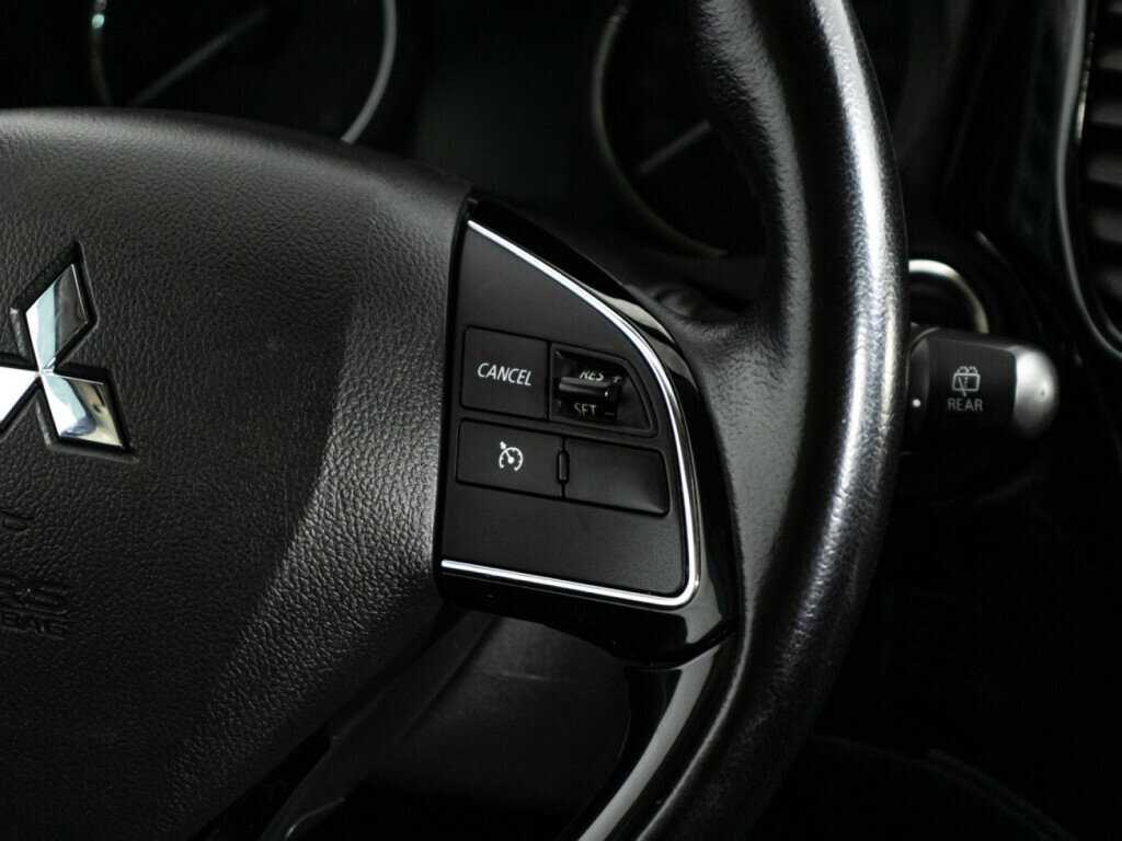 Mitsubishi Outlander с пробегом — 2021 год. Фото: #20