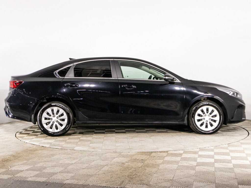 Kia Cerato с пробегом — 2022 год. Фото: #3