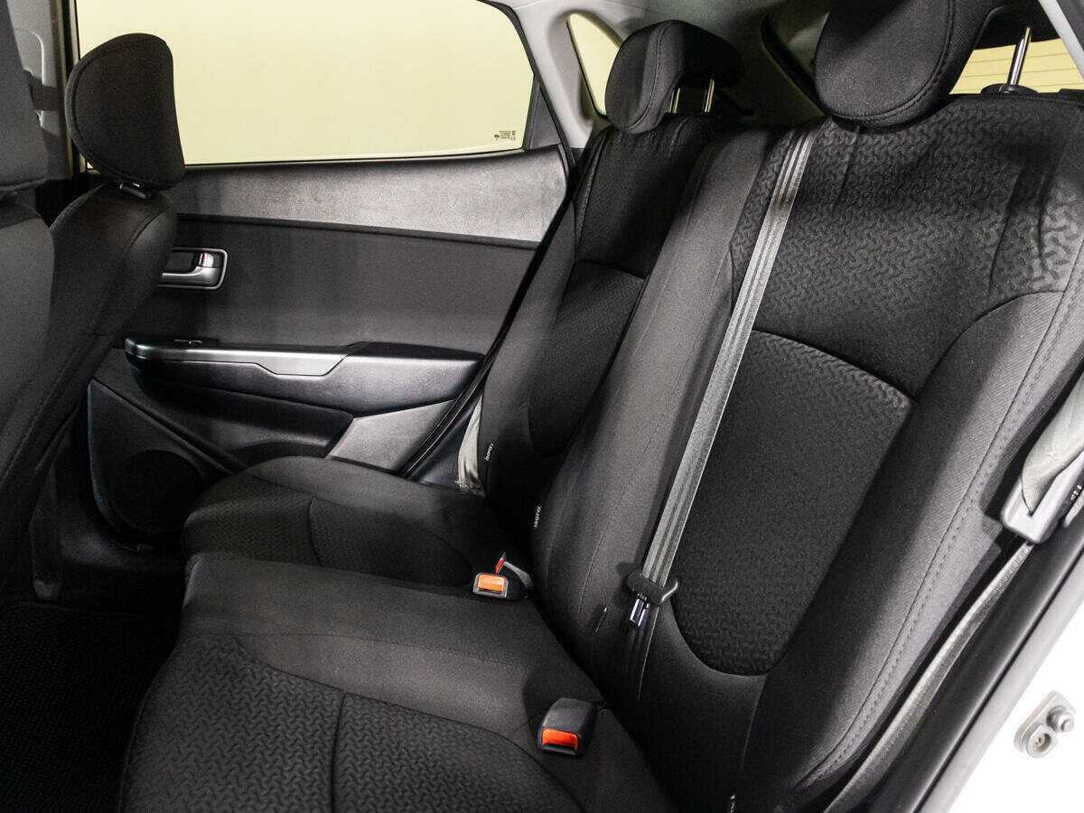 Kia Rio с пробегом — 2016 год. Фото: #9