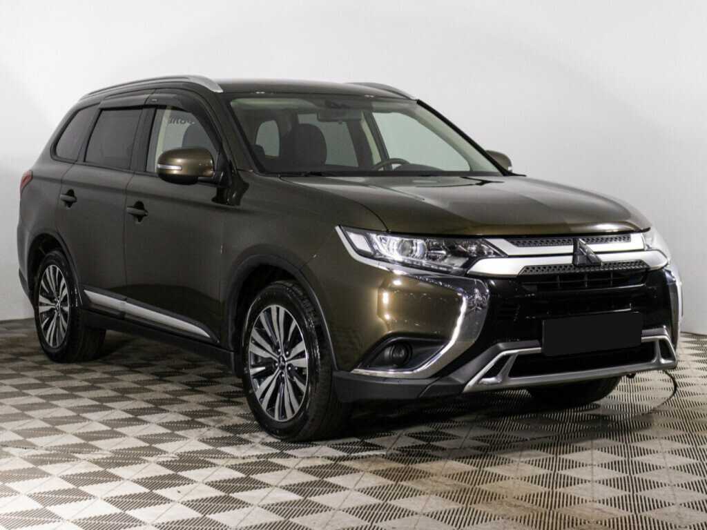 Mitsubishi Outlander с пробегом — 2019 год. Фото: #2