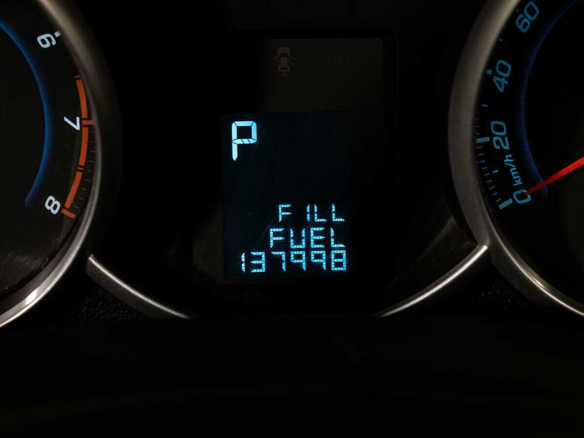 Chevrolet Cruze с пробегом — 2015 год. Фото: #12