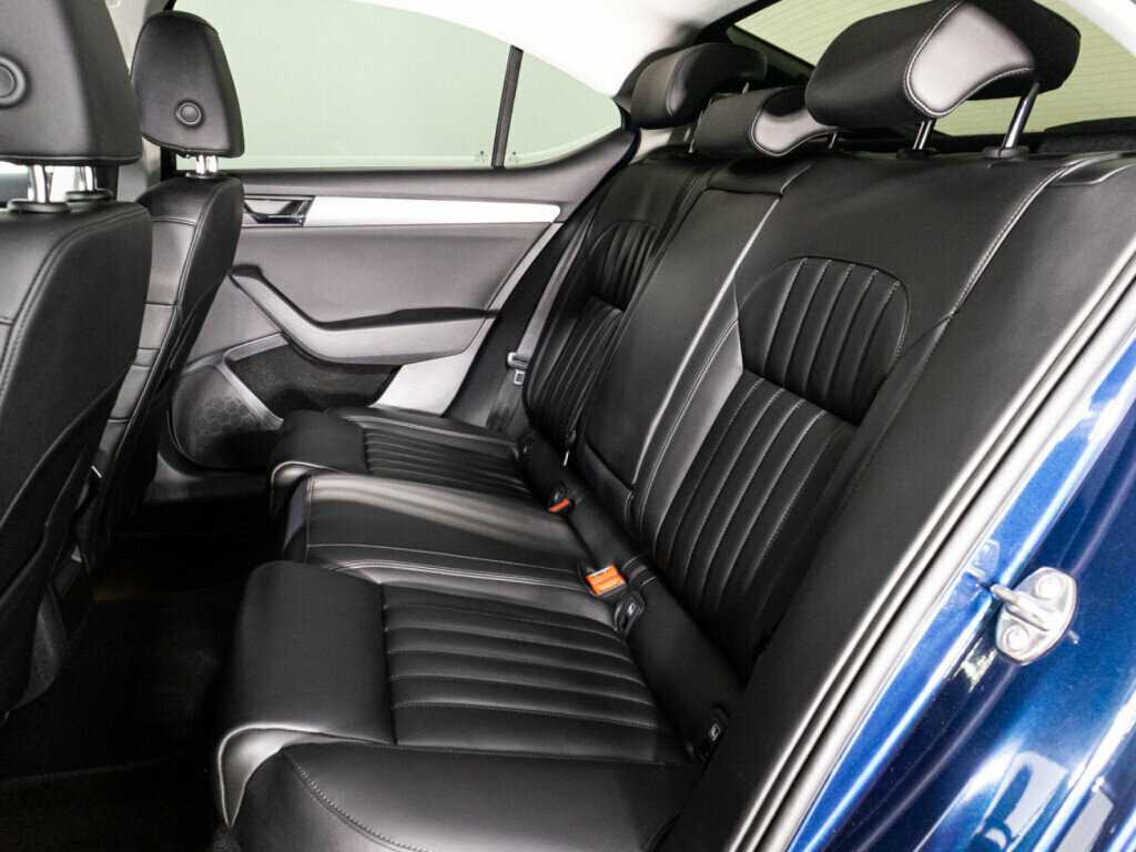 Skoda Superb с пробегом — 2018 год. Фото: #9
