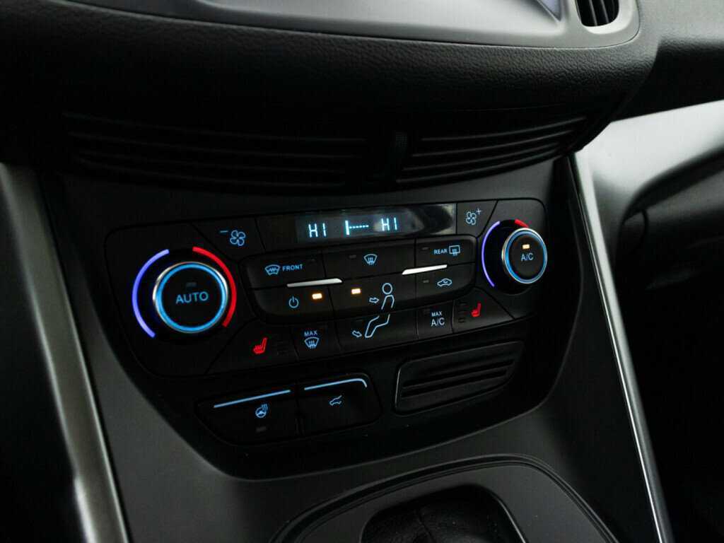 Ford Kuga с пробегом — 2019 год. Фото: #17