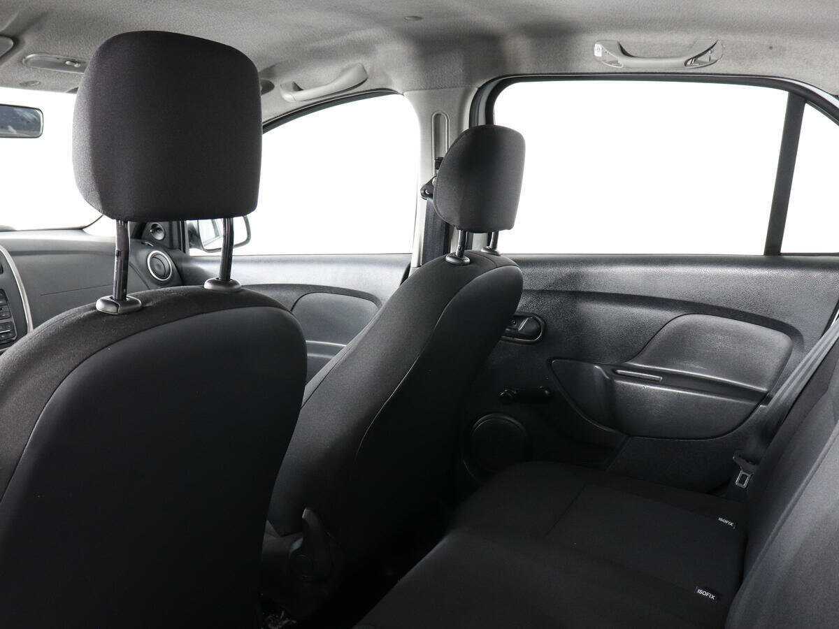 Renault Logan с пробегом — 2014 год. Фото: #7