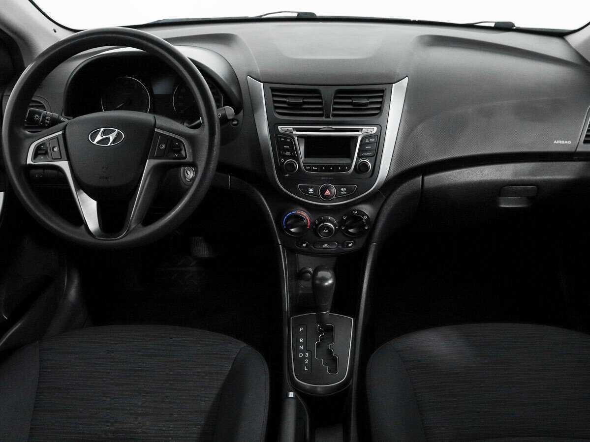 Hyundai Solaris с пробегом — 2016 год. Фото: #11