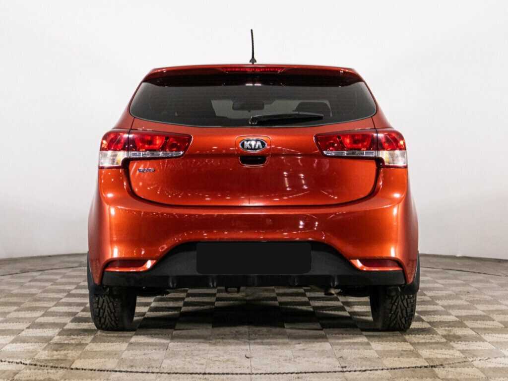 Kia Rio с пробегом — 2015 год. Фото: #5