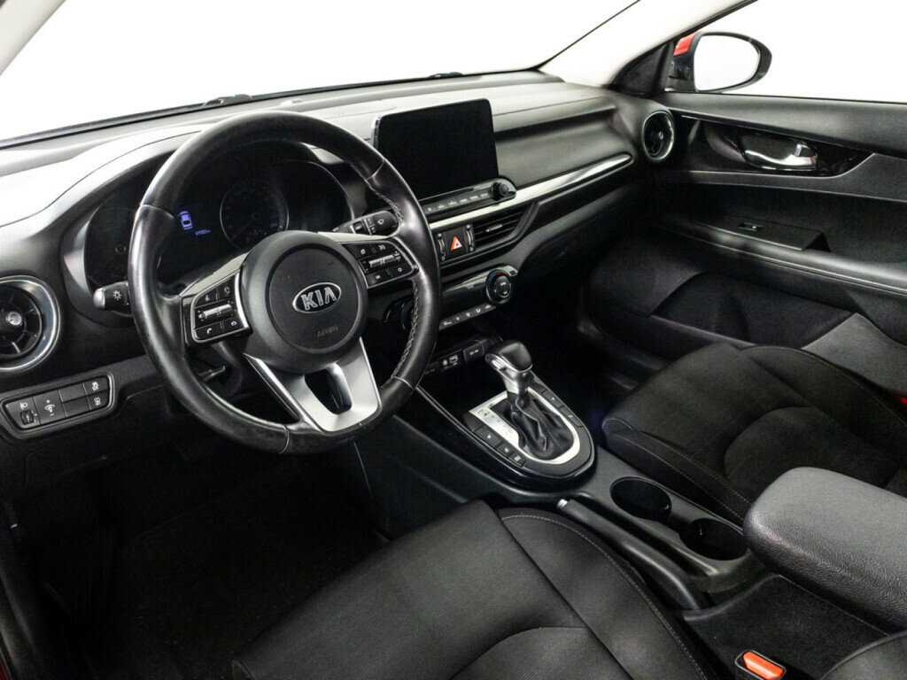 Kia Cerato с пробегом — 2019 год. Фото: #10