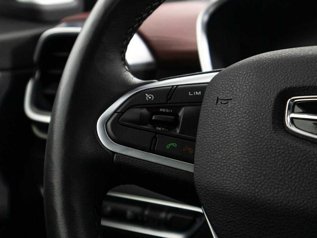 Geely Coolray с пробегом — 2021 год. Фото: #20