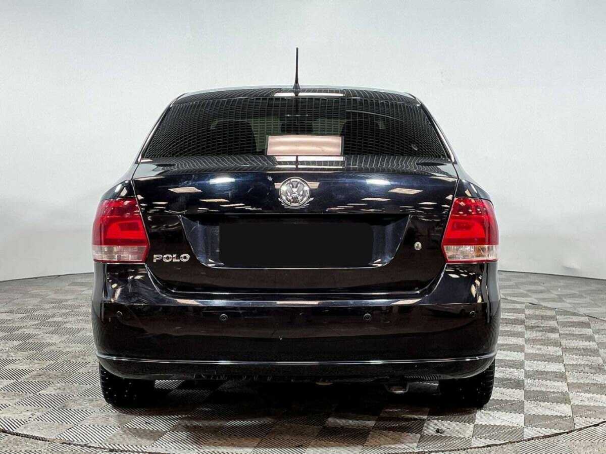 Volkswagen Polo с пробегом — 2013 год. Фото: #5