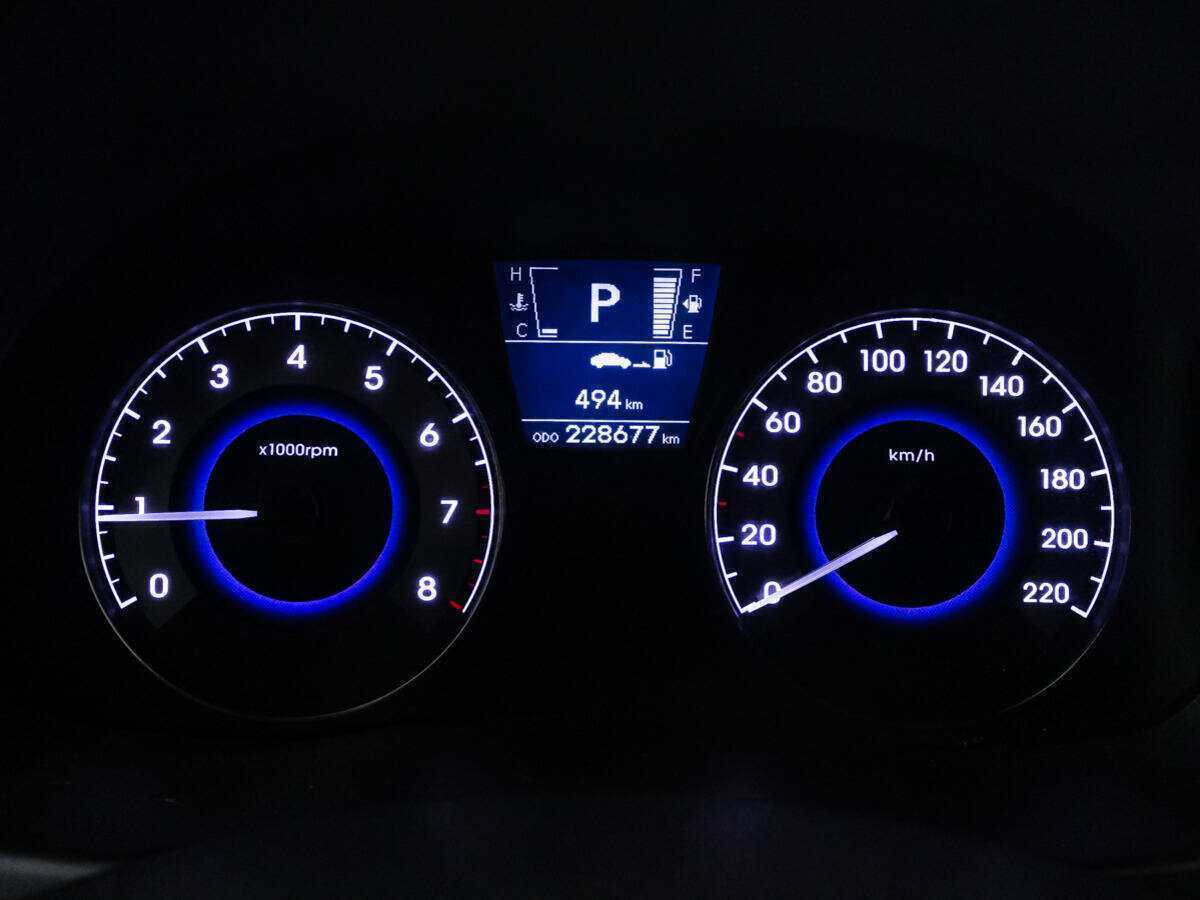 Hyundai Solaris с пробегом — 2014 год. Фото: #11