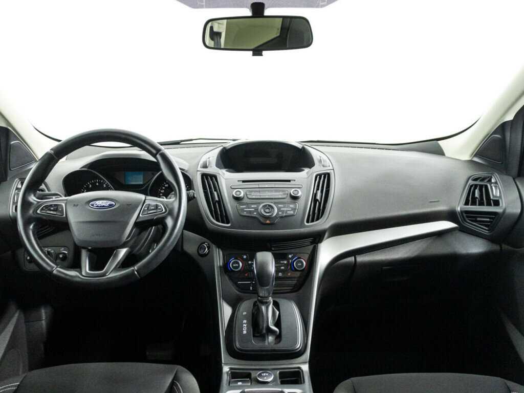Ford Kuga с пробегом — 2018 год. Фото: #12