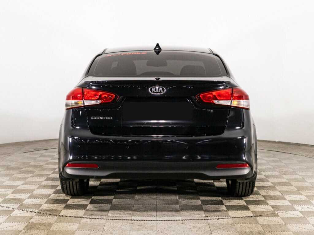 Kia Cerato с пробегом — 2017 год. Фото: #5