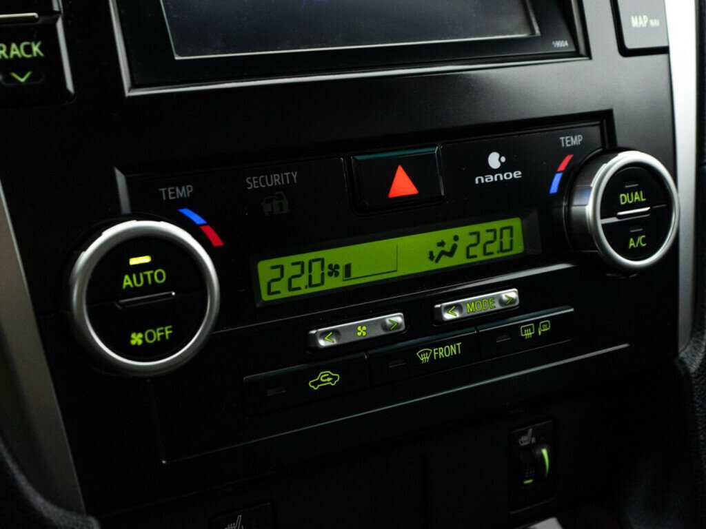 Toyota Camry с пробегом — 2012 год. Фото: #16