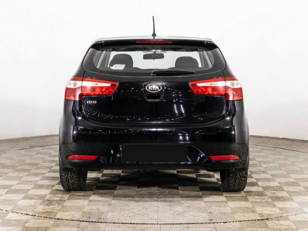Kia Rio с пробегом — 2014 год. Фото: #5