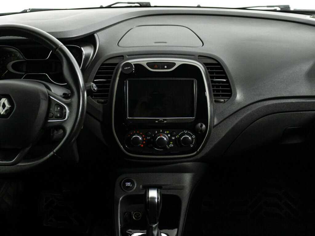 Renault Kaptur с пробегом — 2016 год. Фото: #13