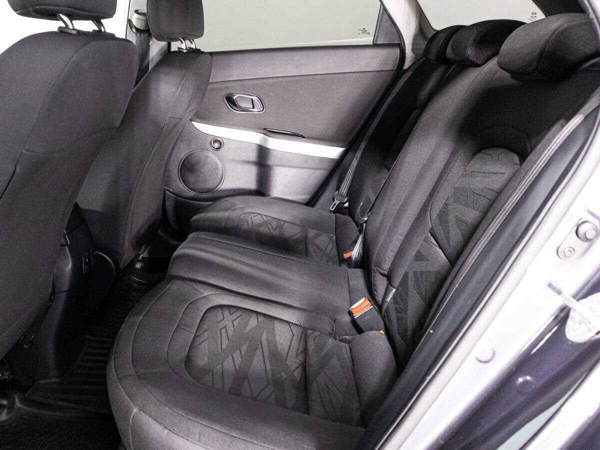 Kia Ceed с пробегом — 2013 год. Фото: #9