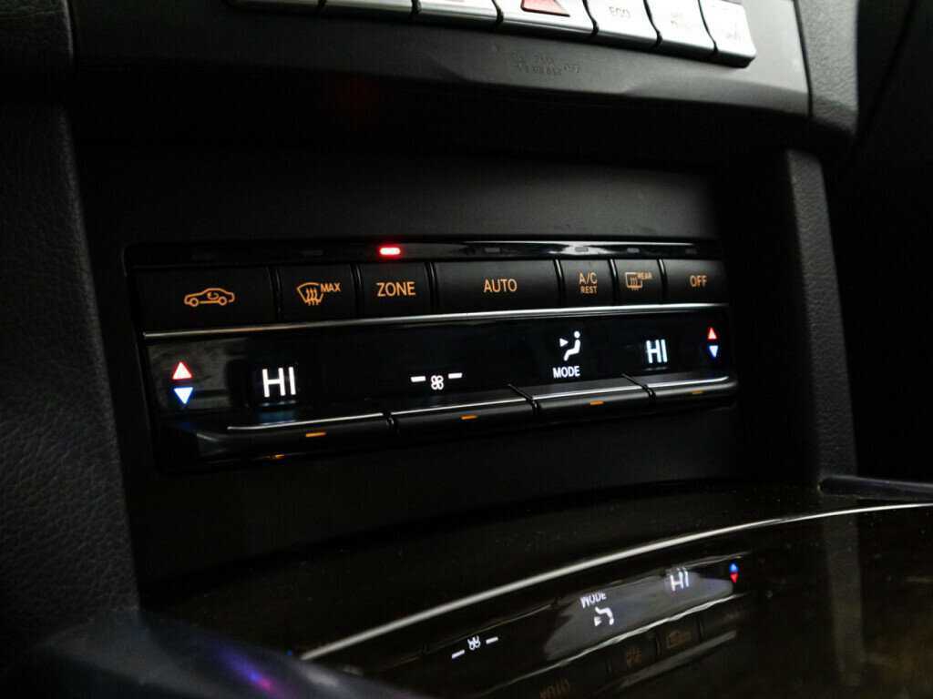 Mercedes-Benz E-Класс с пробегом — 2014 год. Фото: #11