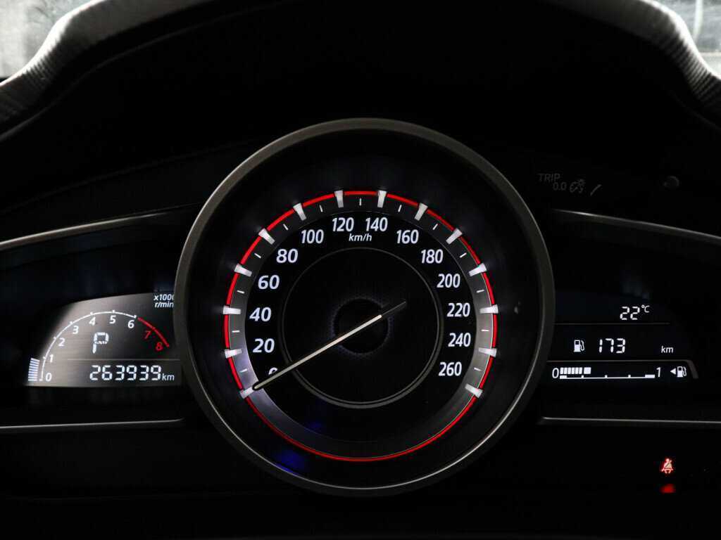 Mazda 3 с пробегом — 2014 год. Фото: #6