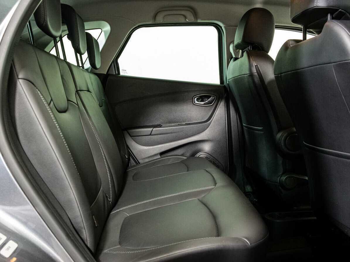 Renault Kaptur с пробегом — 2017 год. Фото: #12