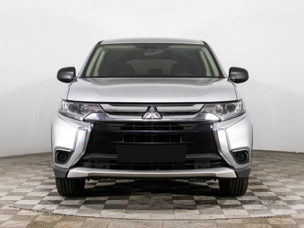Mitsubishi Outlander с пробегом — 2018 год. Фото: #1