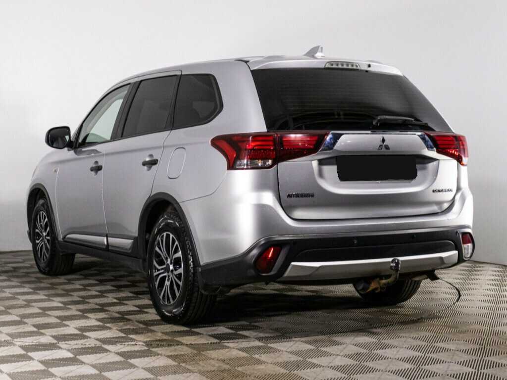 Mitsubishi Outlander с пробегом — 2018 год. Фото: #5